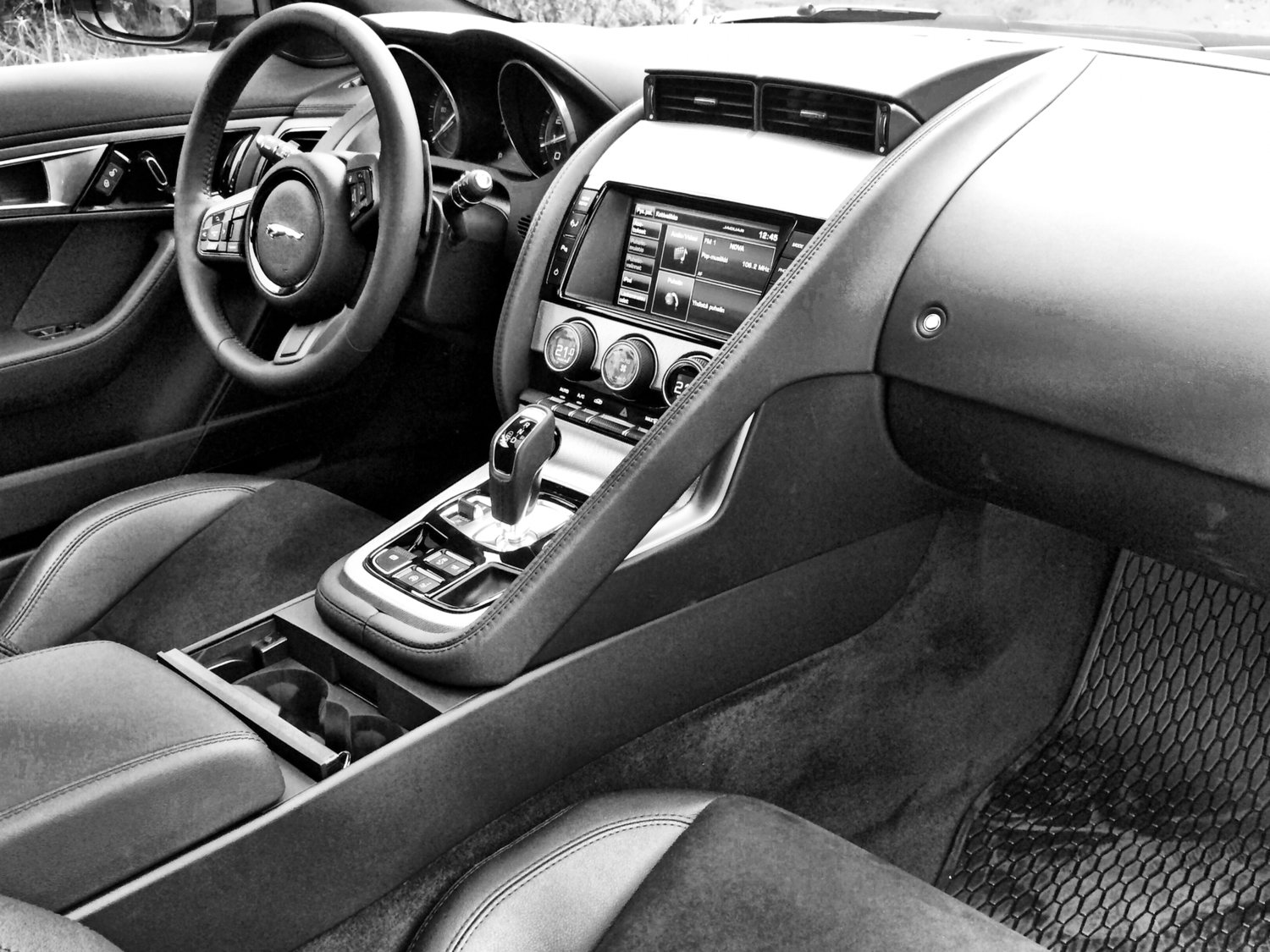 Jaguar F-Type S Interior