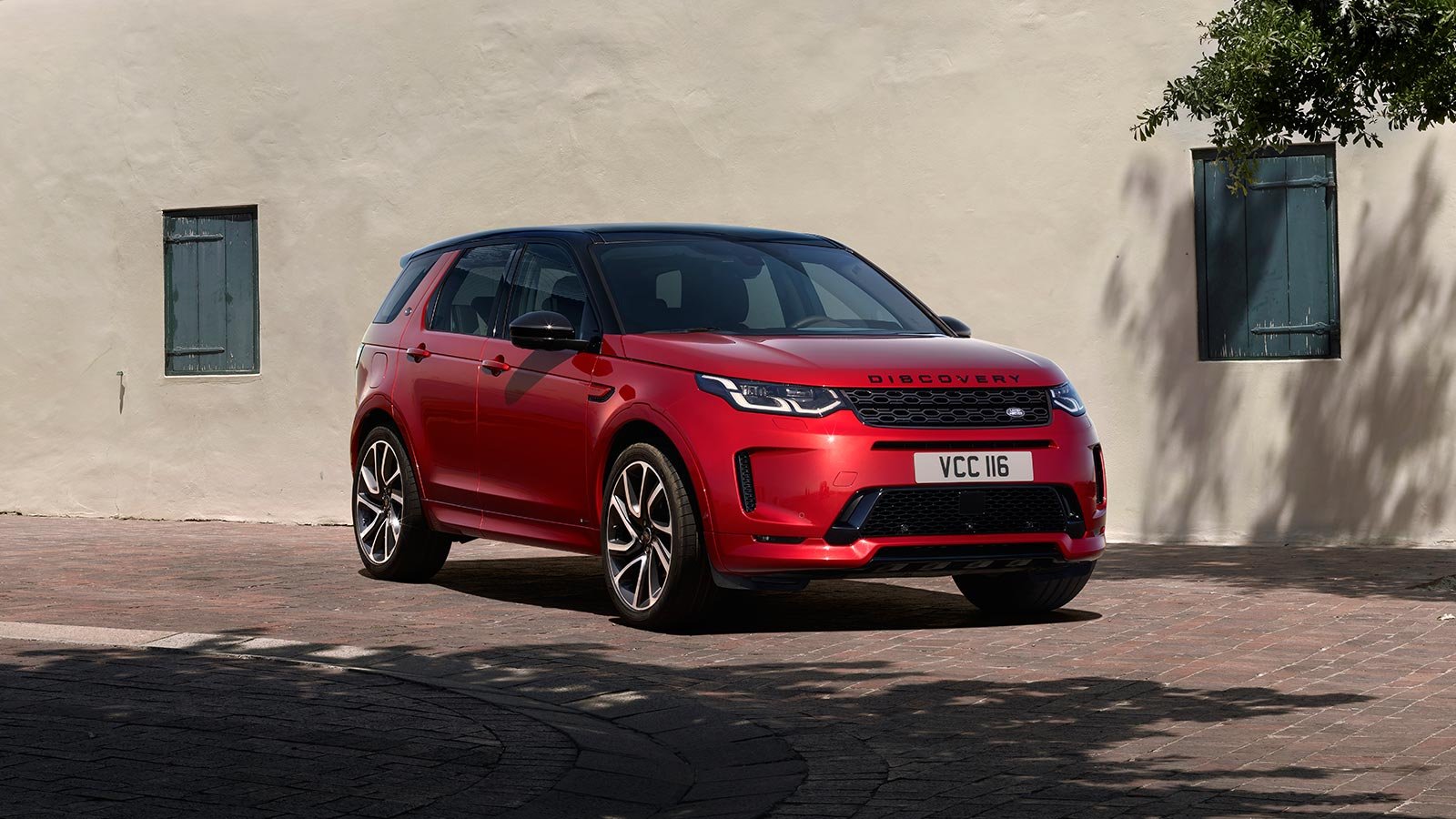 Uusi Land Rover Discovery Sport